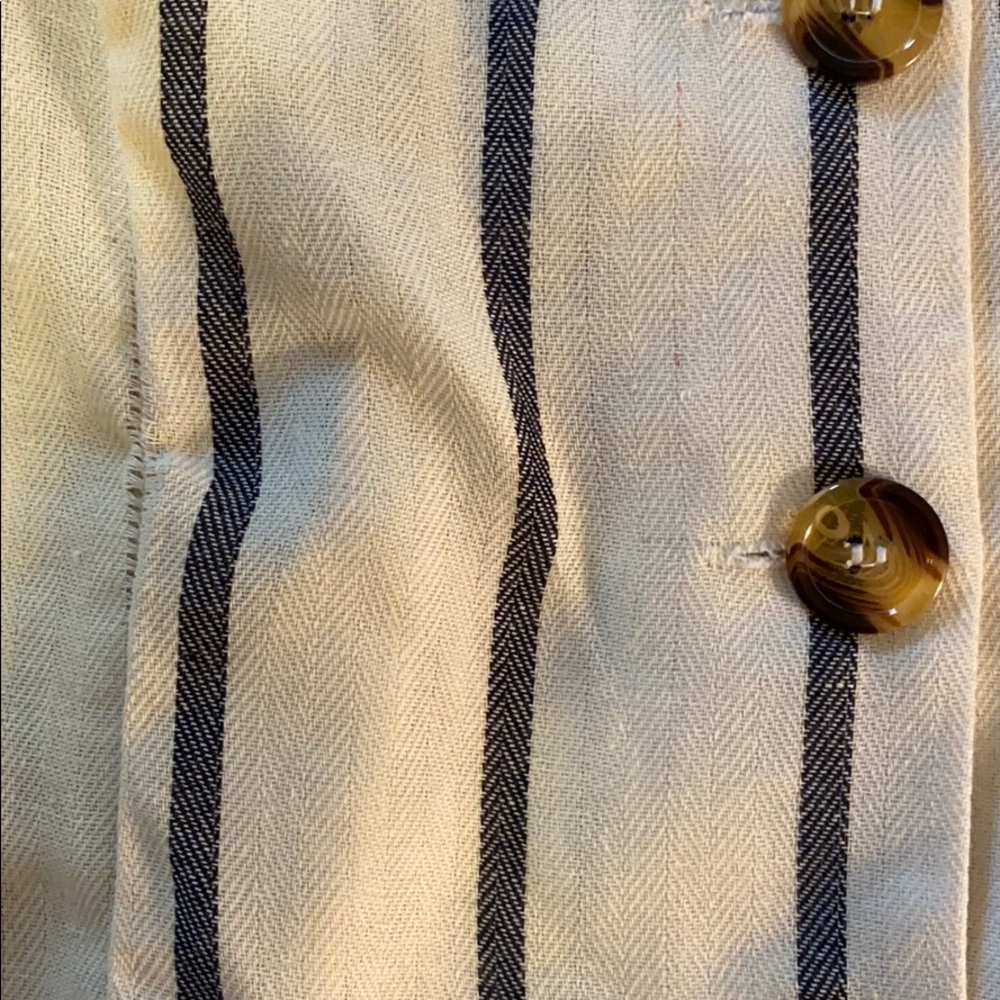 Used button up blouse - Picture 4 of 4